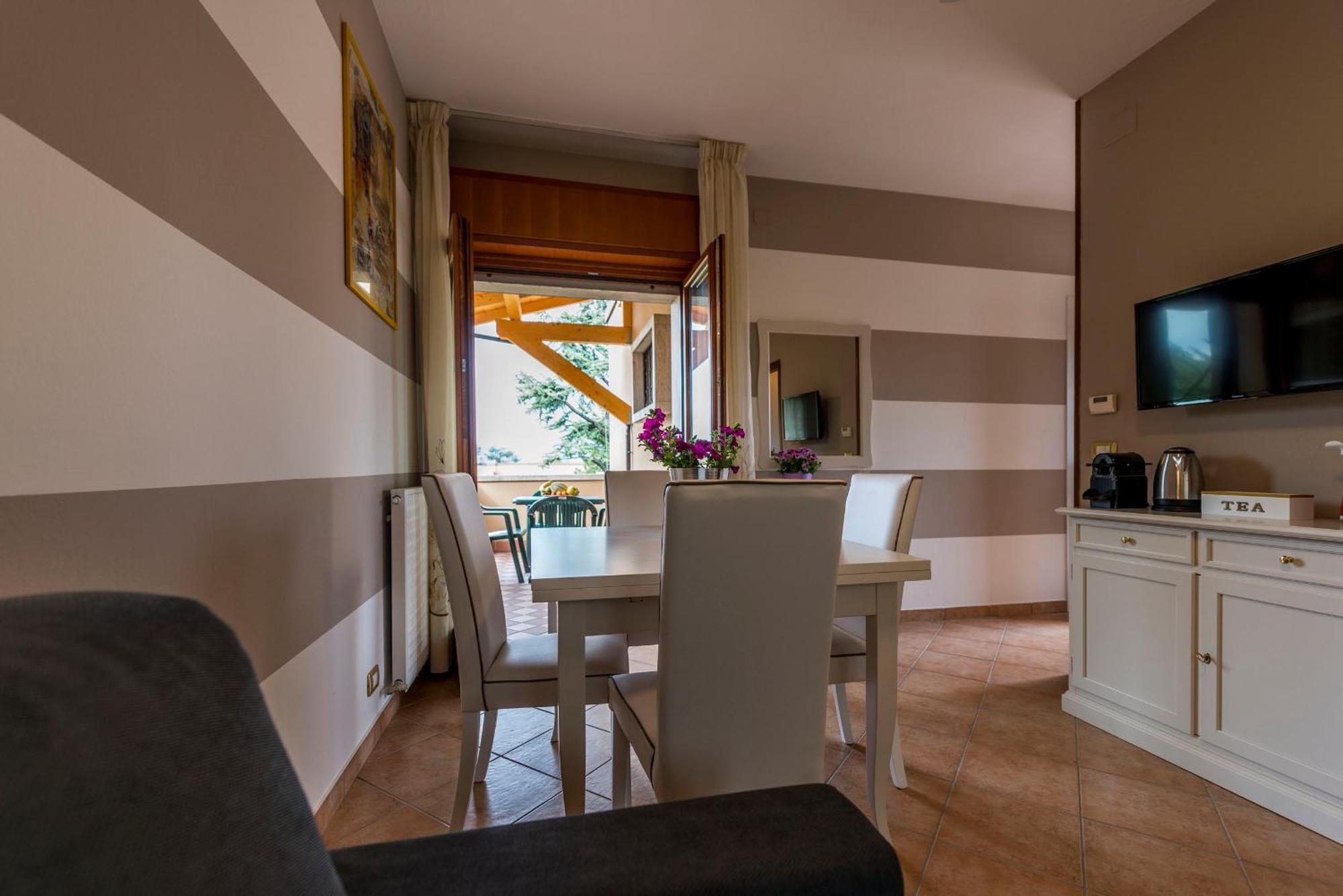 Italianflat - Peschiera Residence 페스키에라델가르다 외부 사진
